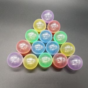 38MM شفاف ملون بلاستيكي كبسولة فارغة فارغة