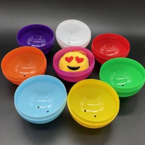 4 '' بوصة بلون لعبة بيع كبسولة