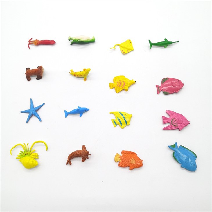16 Designs Small Ocean Animal Figures